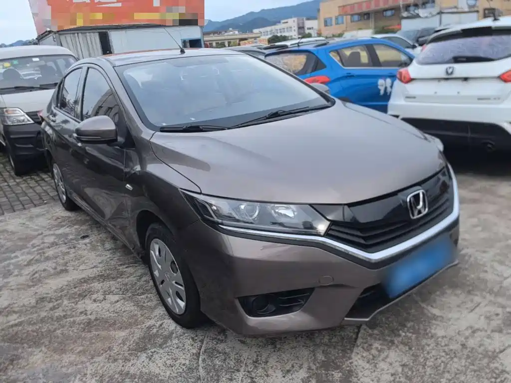 Honda Greiz 2016
