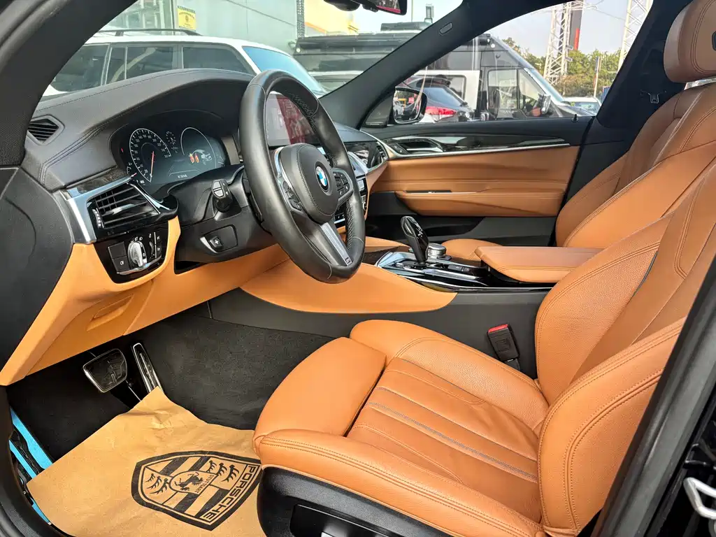 BMW 6 Series GT 2019 — фото 14