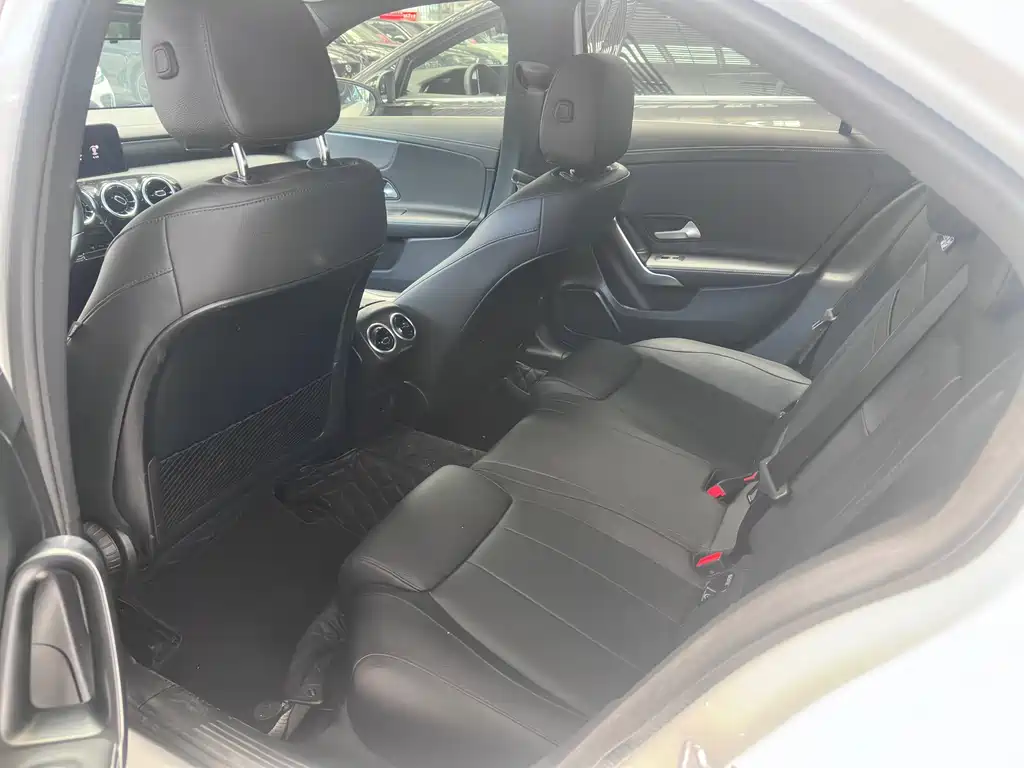 Mercedes-Benz A-Class 2023 — фото 7