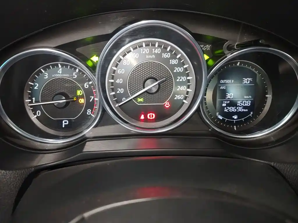 Mazda Atenza 2015 — фото 12