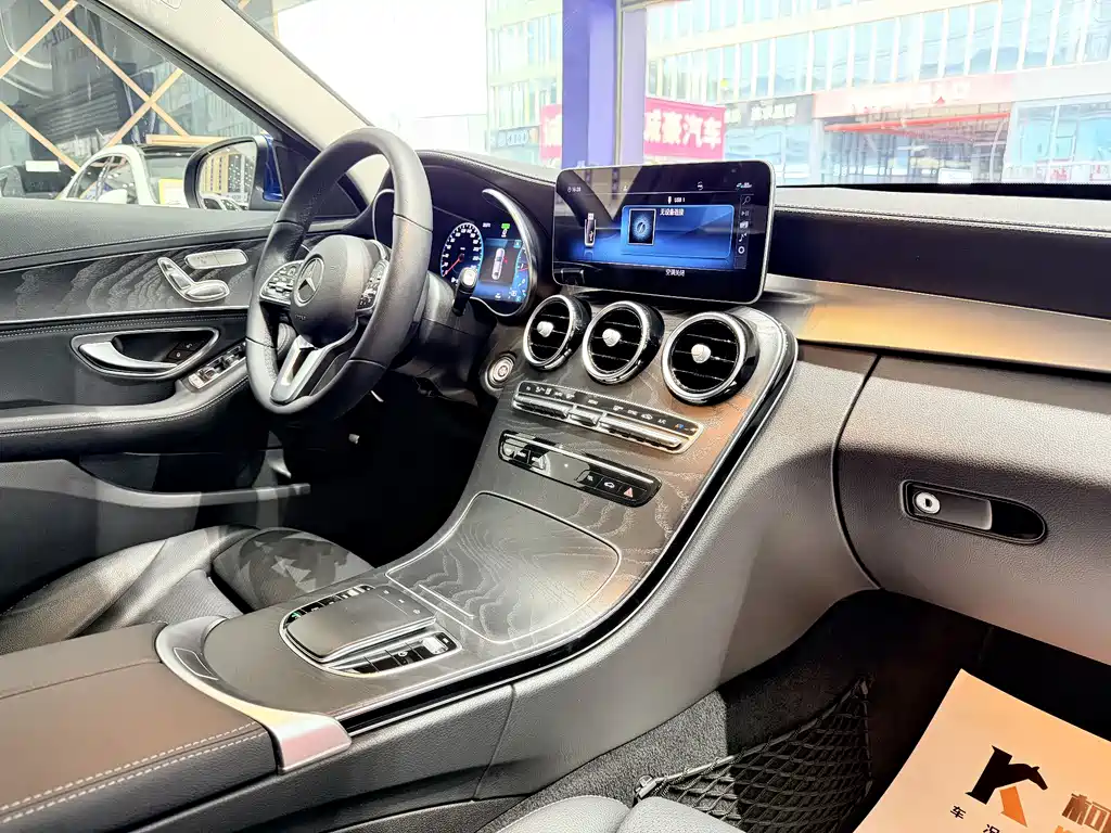 Mercedes-Benz C-Class 2019 — фото 14