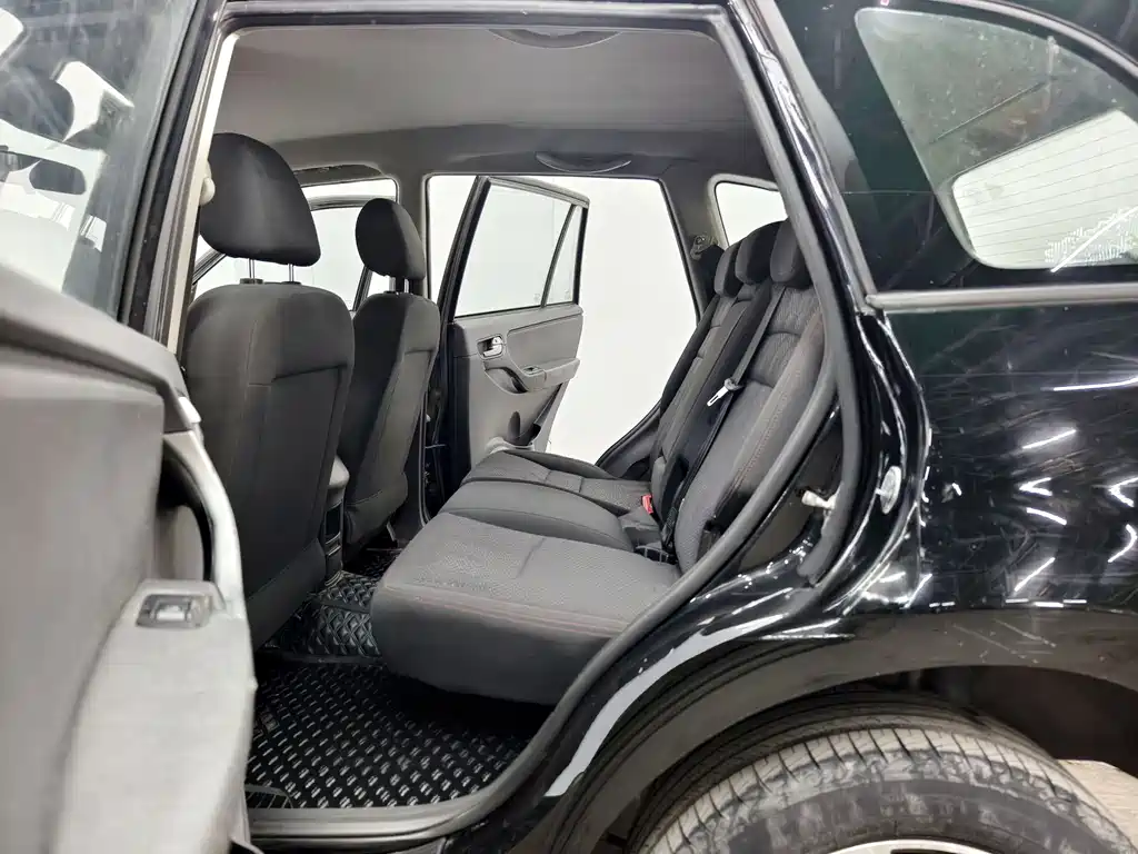 Chery Tiggo 3 2015 — фото 12