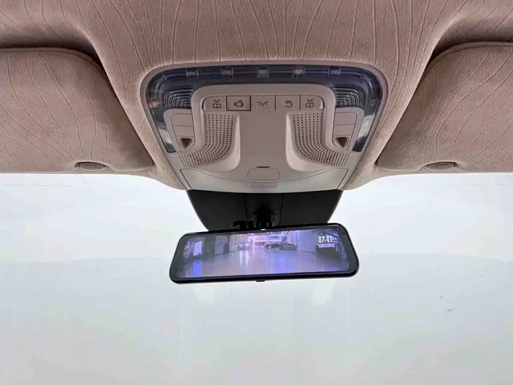 Mercedes-Benz Vito 2020 — фото 19