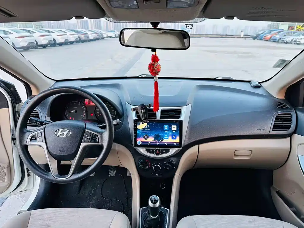 Hyundai Verna 2016 — фото 6
