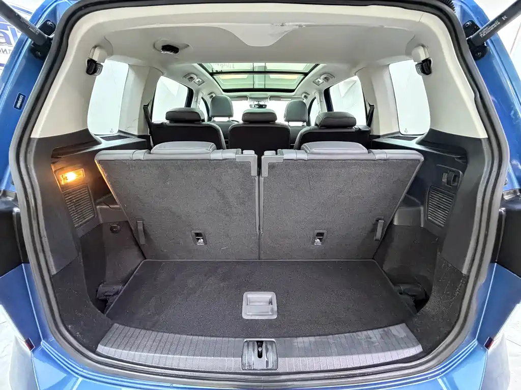 Volkswagen Touran 2020 — фото 19