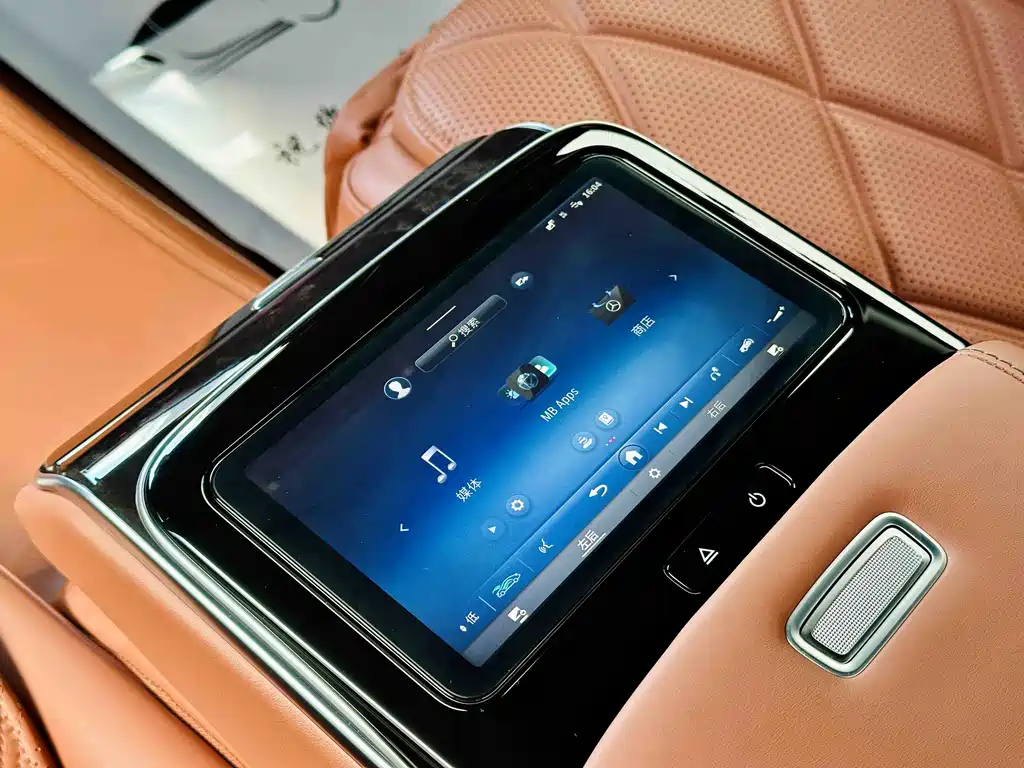 Mercedes-Benz S-Class 2024 — фото 12