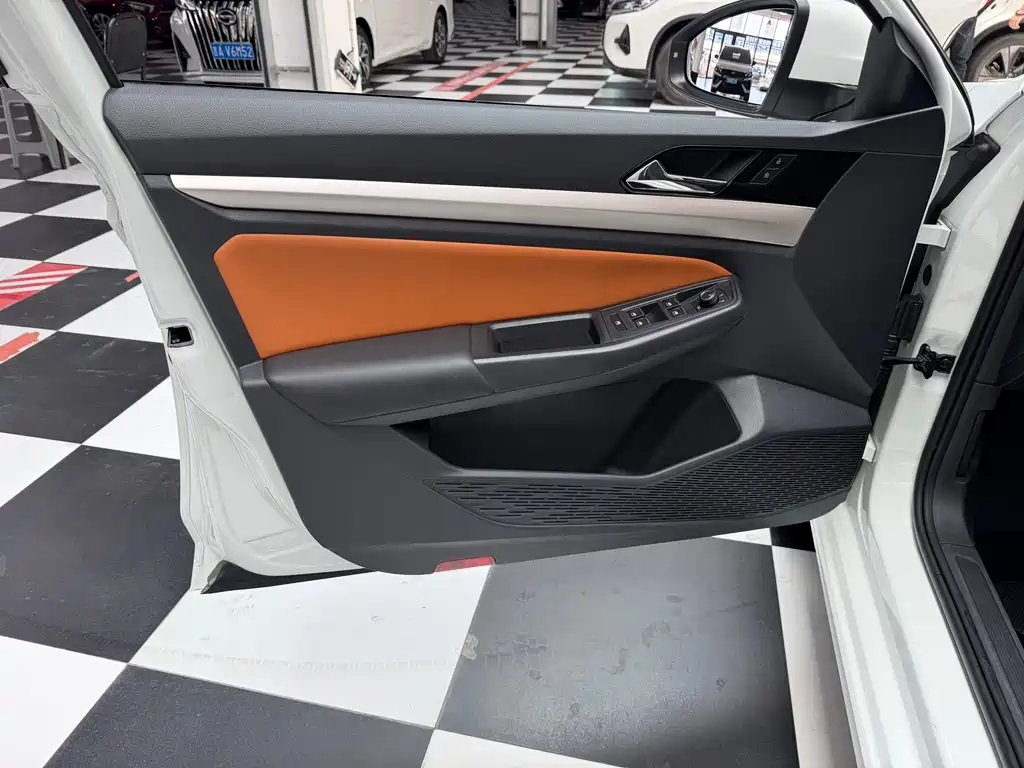 Volkswagen Bora 2023