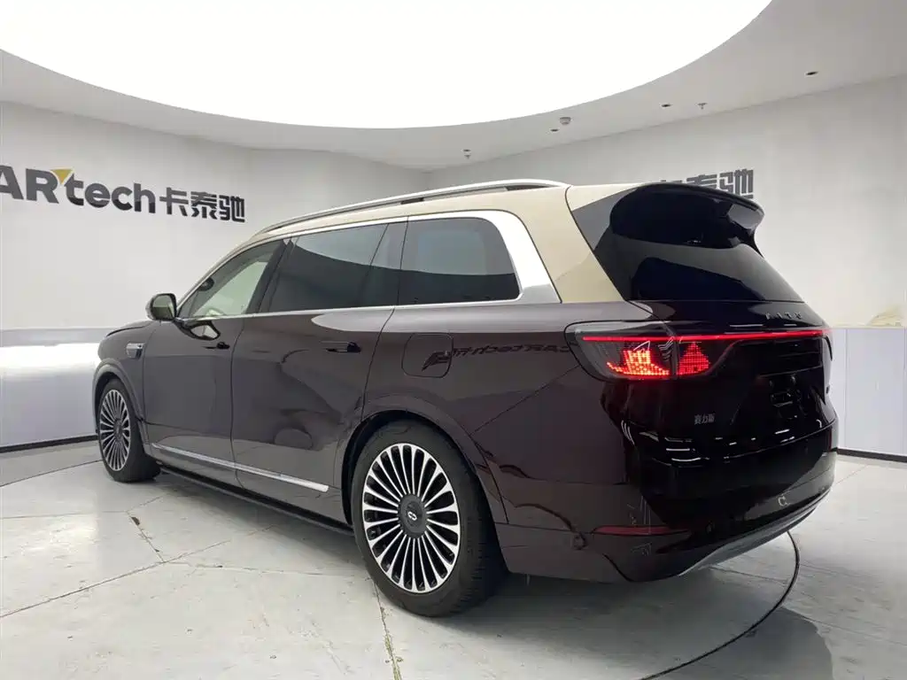 AITO M9 2025 — фото 7