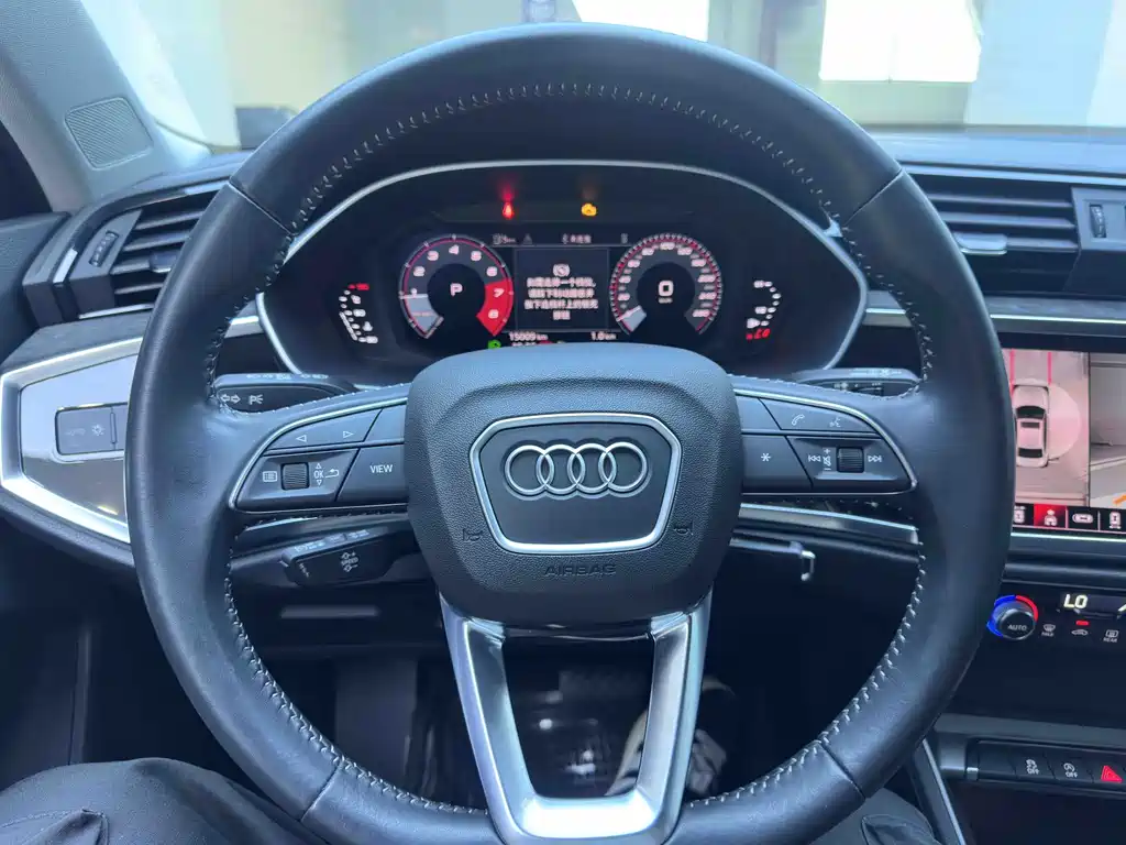 Audi Q3 2022 — фото 15