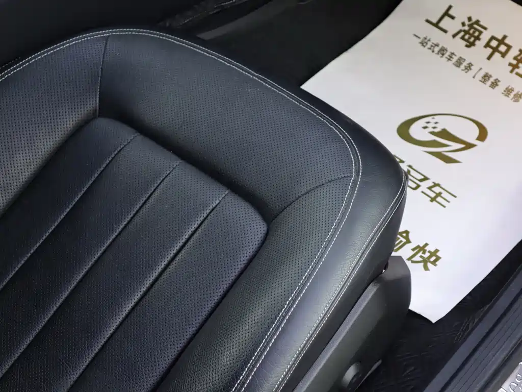 Mercedes-Benz CLS 2013 — фото 16