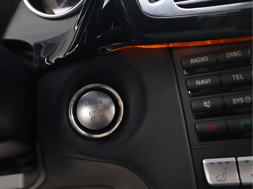 Mercedes-Benz CLS 2013 — фото 25