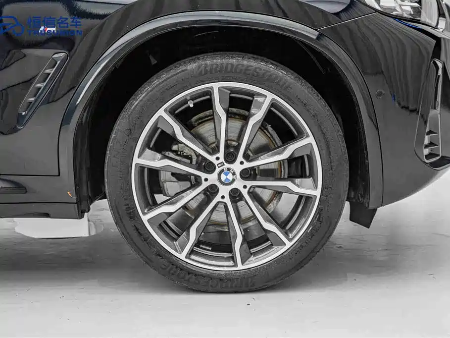 BMW X4 2022 — фото 11