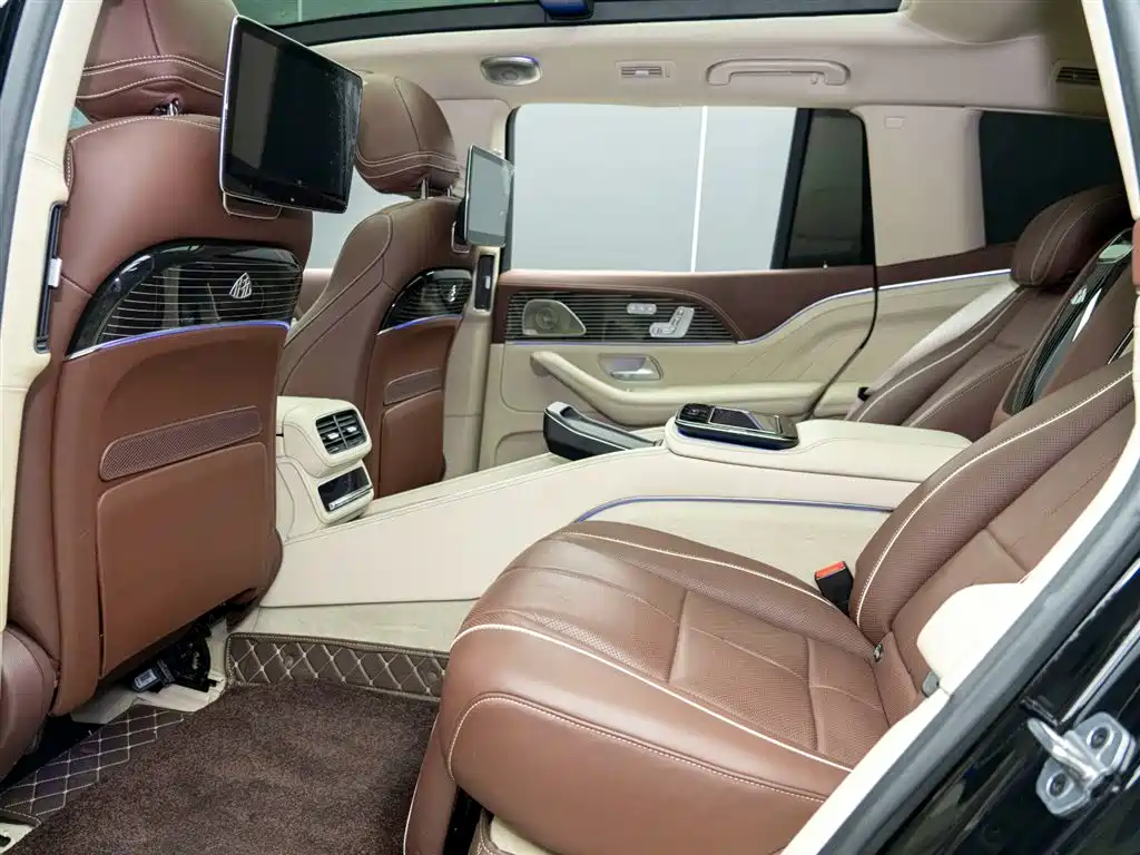 Mercedes-Benz GLS 2024 — фото 11