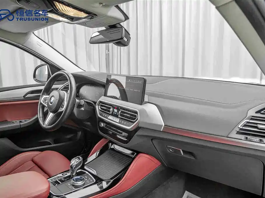 BMW X4 2022 — фото 14