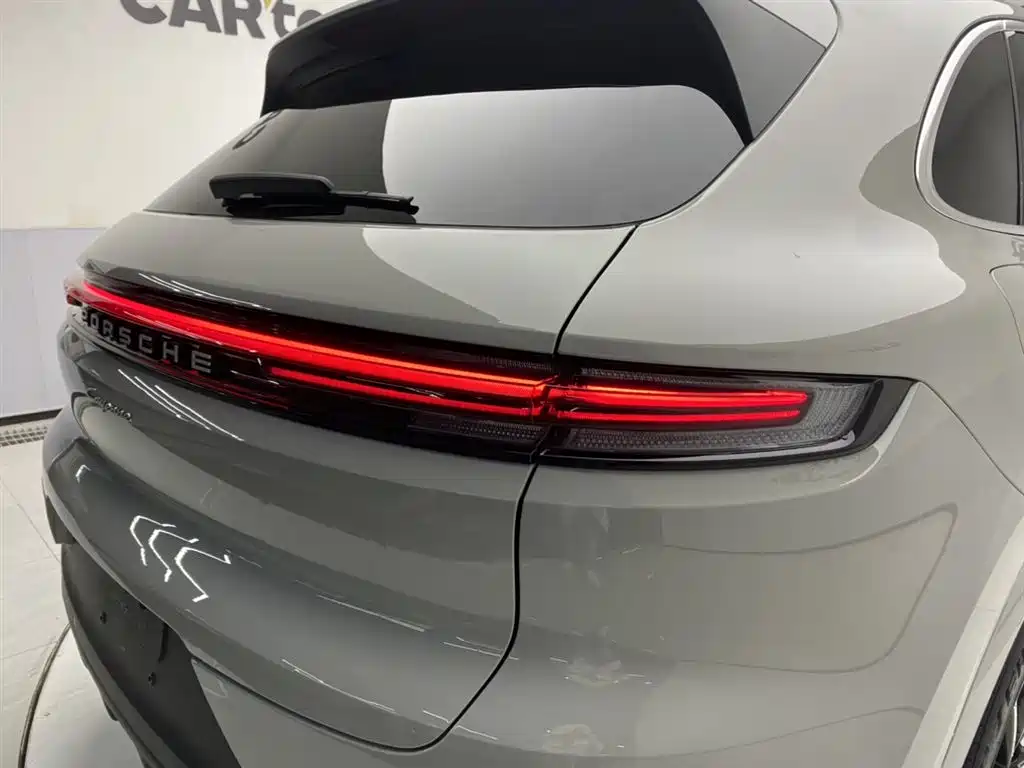 Porsche Cayenne 2025 — фото 10
