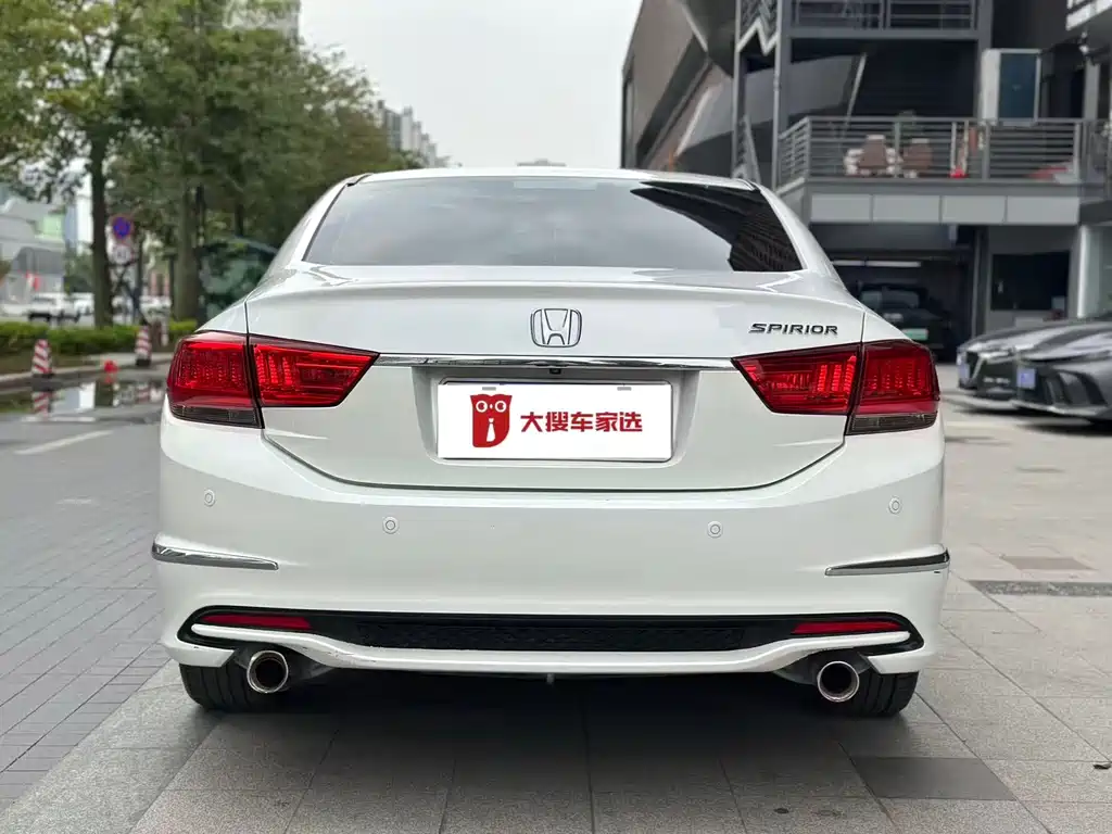 Honda Spirior 2015 — фото 6
