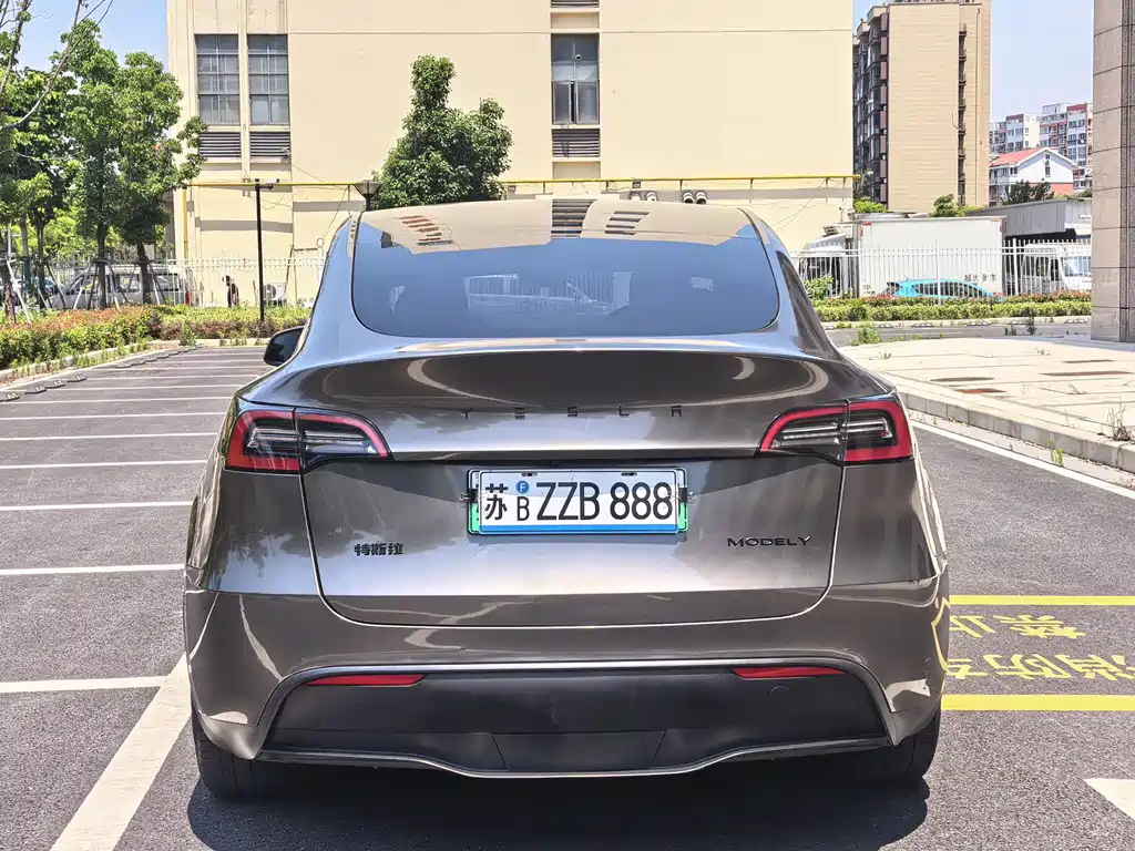 Tesla Model Y 2021 — фото 5