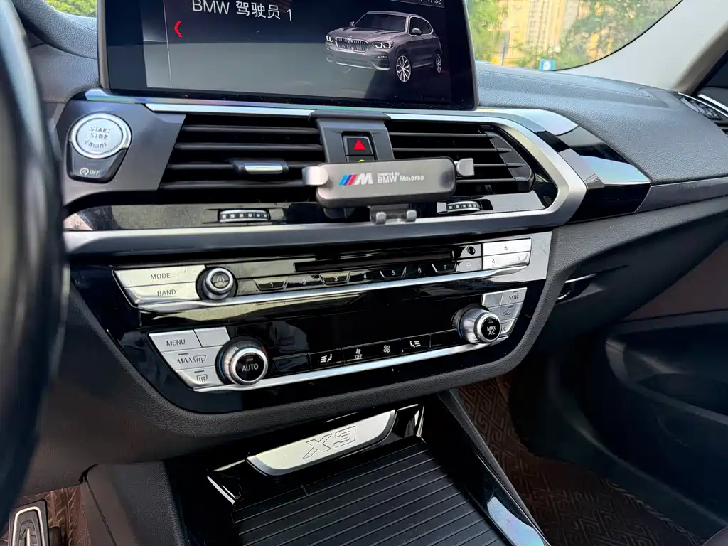 BMW X3 2019 — фото 17