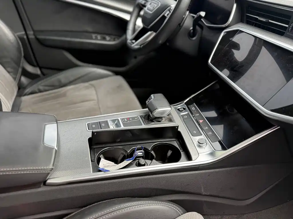 Audi A6L 2022 — фото 11