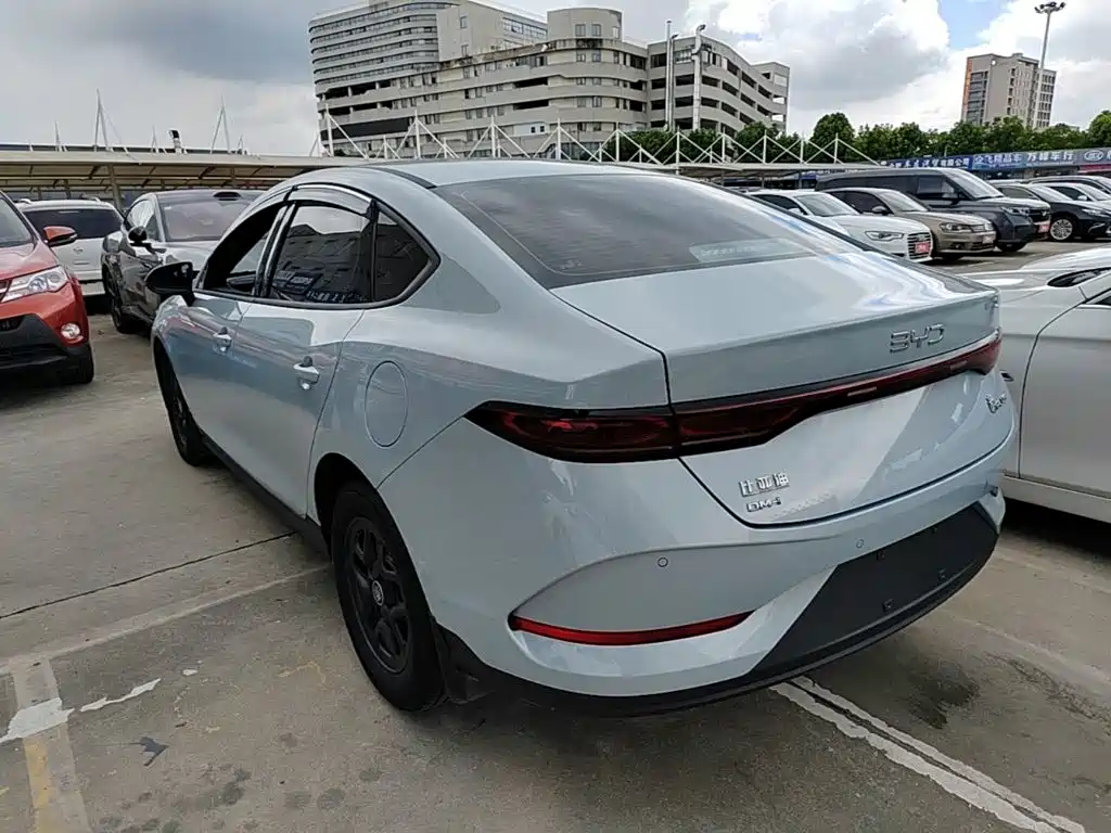 BYD Qin PLUS 2025 — фото 5