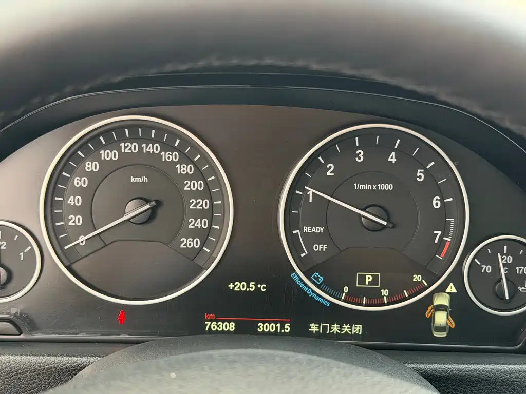 BMW 3 Series 2018 — фото 15