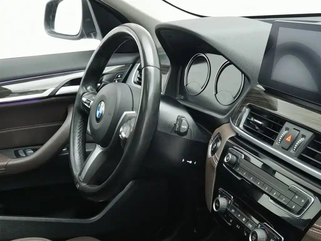 BMW X1 2020 — фото 22