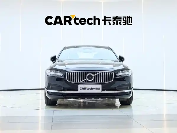 Volvo S90 2025