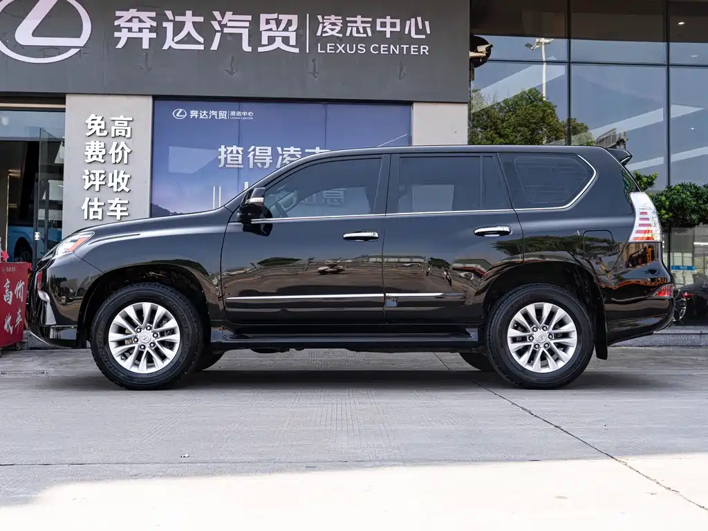 Lexus GX 2019 — фото 4