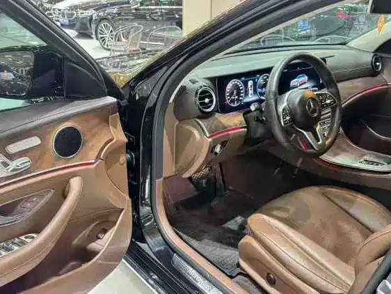 Mercedes-Benz E-Class 2020 — фото 4