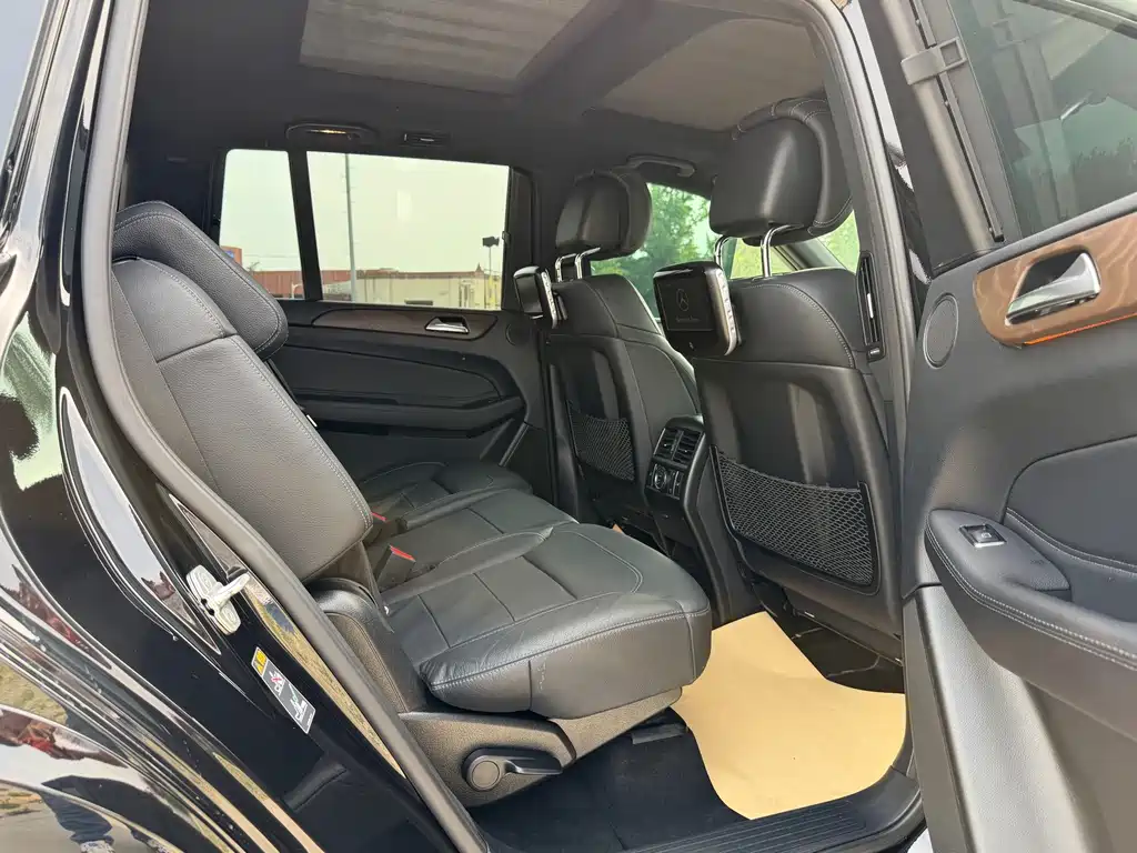 Mercedes-Benz GLS 2017 — фото 14