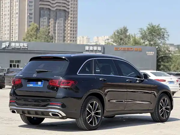 Mercedes-Benz GLC 2023
