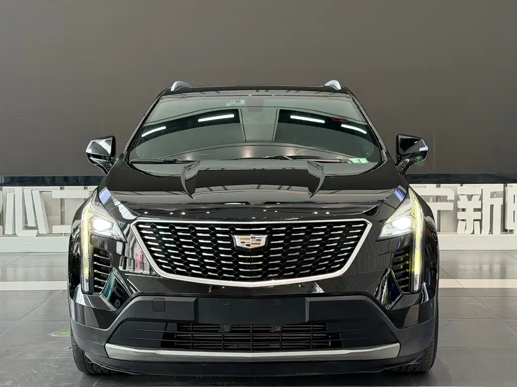 Cadillac XT4 2020 — фото 2