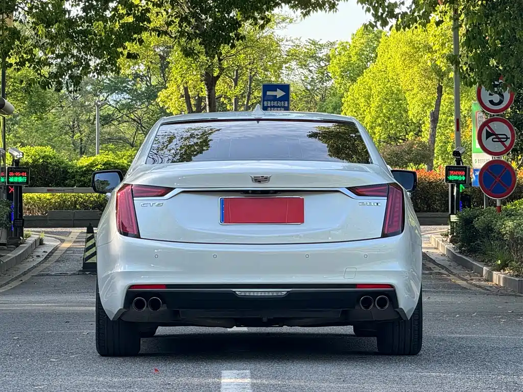Cadillac CT6 2020 — фото 15