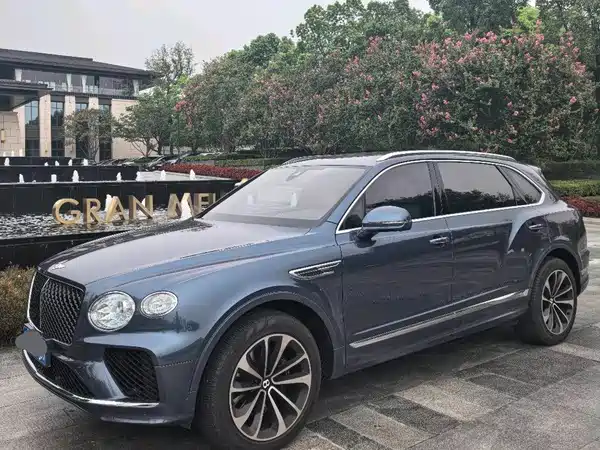 Bentley Bentayga 2024