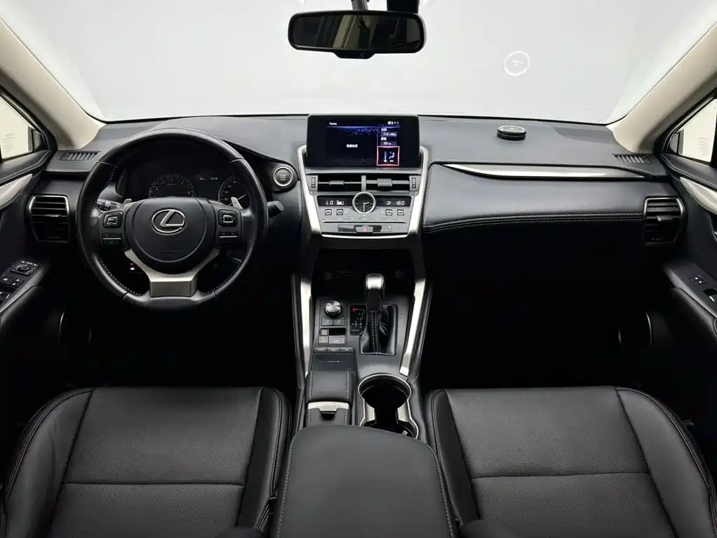 Lexus NX 2021 — фото 16