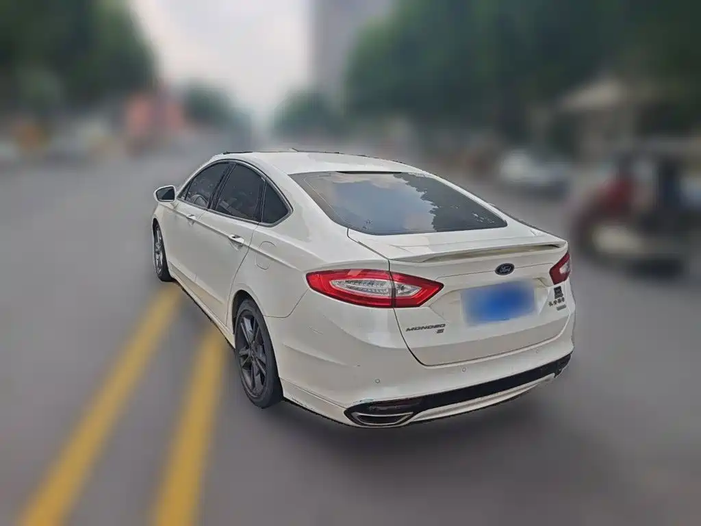 Ford Mondeo 2017 — фото 4