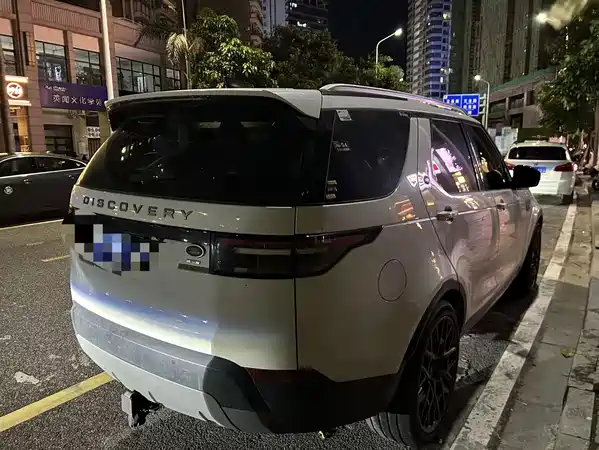 Land Rover Discovery 2018