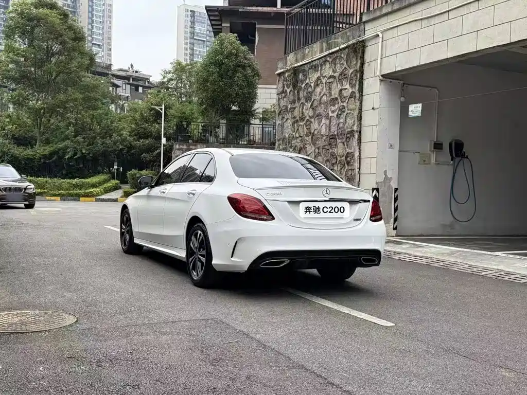 Mercedes-Benz C-Class 2018 — фото 15