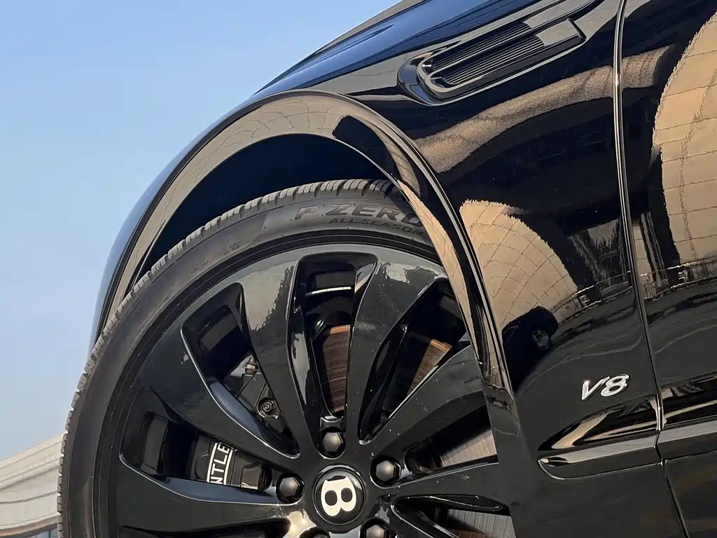 Bentley Flying Spur 2022 — фото 19