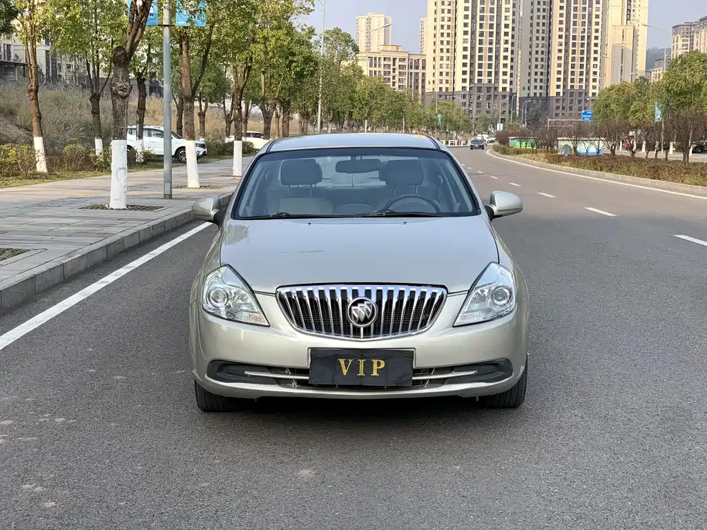Buick Excelle 2015 — фото 10