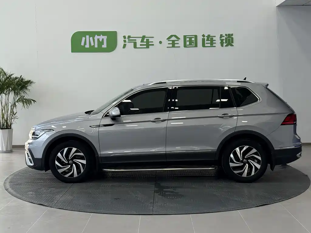 Volkswagen Tiguan L 2023 — фото 6