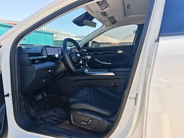 Geely Galaxy L6 2024