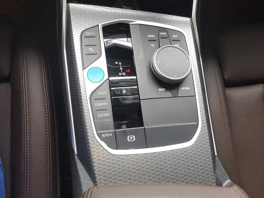 BMW i3 2023 — фото 16