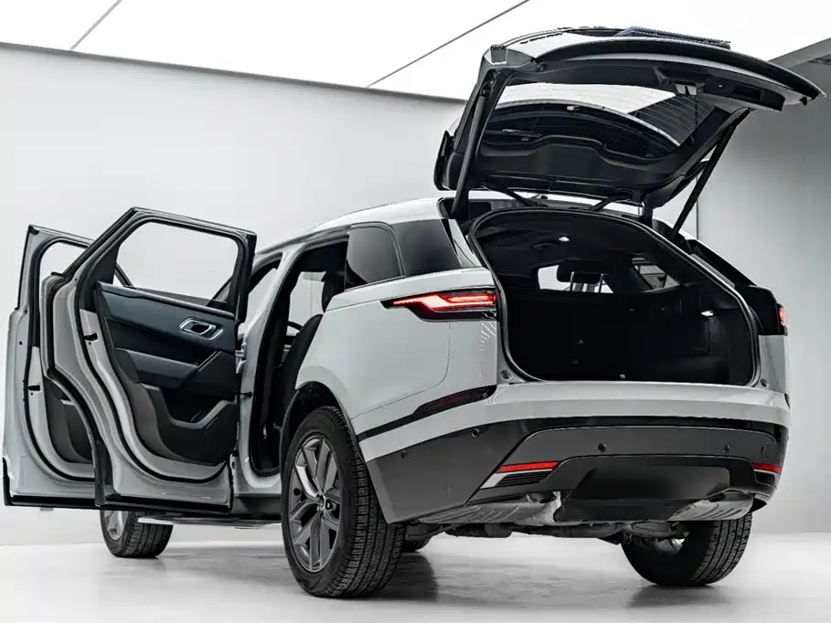 Land Rover Velar 2024 — фото 35
