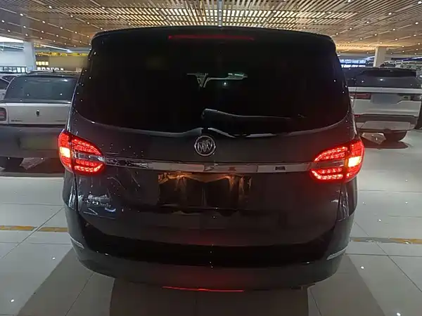 Buick GL8 2019