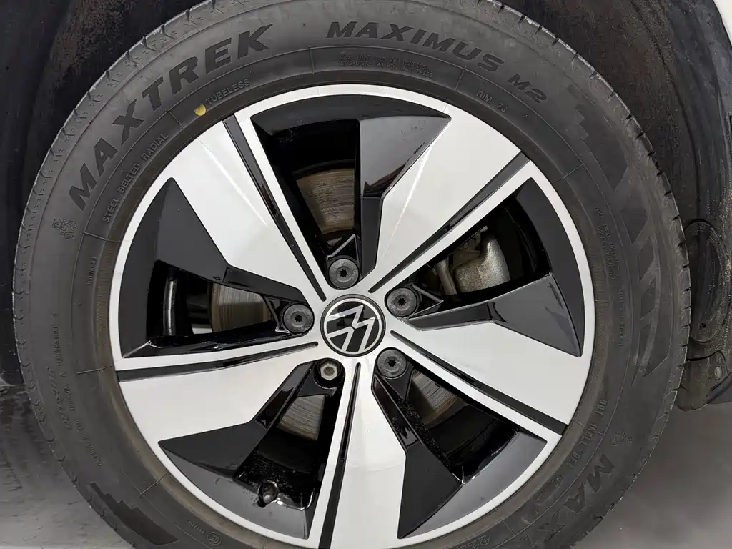 Volkswagen Tharu 2022 — фото 16