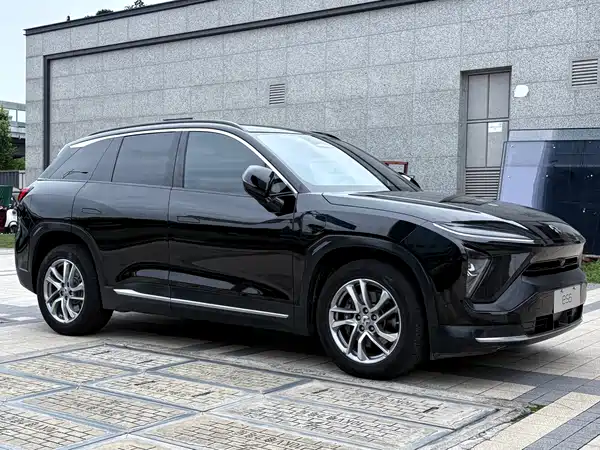 NIO ES6 2020