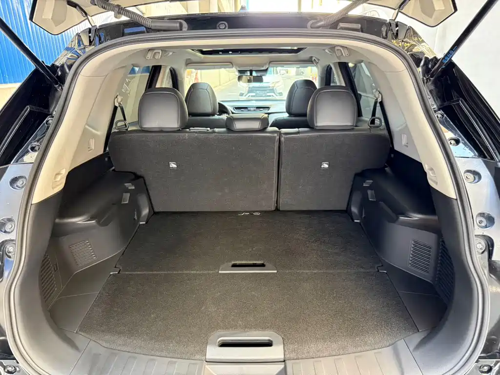 Nissan X-Trail 2023 — фото 21
