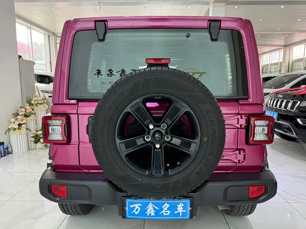 Jeep Wrangler 2024 — фото 16