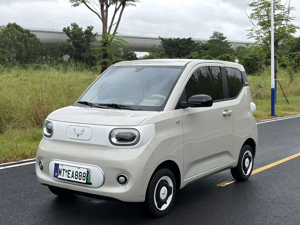 Wuling Hongguang MINIEV 2025